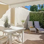 Ferienhaus Mazet 1pers - De La Nartelle - Maxime- Piscine Partage- Parking Sainte-Maxime