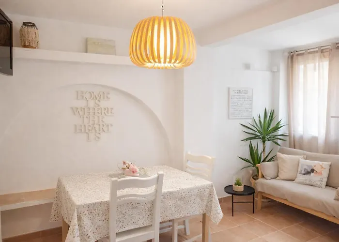 Holiday home Mazet 1pers - De La Nartelle - Maxime- Piscine Partage- Parking Sainte-Maxime